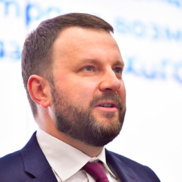Нужен "шаг не вперед, а вверх": модель роста экономики России исчерпала себя, заявил Орешкин
